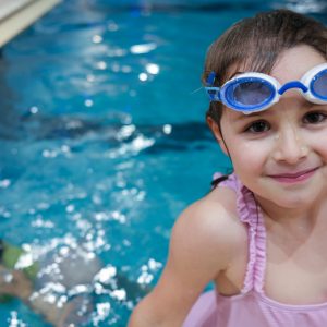 Stage 1 beginners swimming lessons (4 years plus)